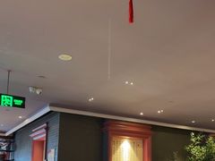 -八府香鸭·啫啫煲(华山路店)