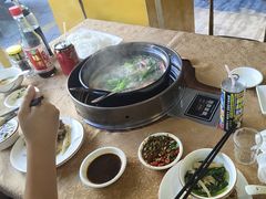 -濠轩阁特色生蚝火锅(水湾路店)