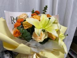 -静待花开瑜伽尊巴会馆