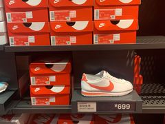 -NIKE上海青浦优选体验店