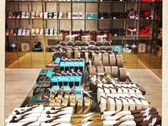 -VENCHI 闻绮(北京国贸商城店)