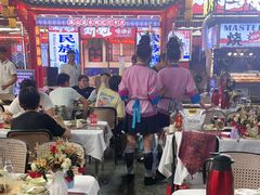 -刘姐啤酒鱼民族演艺餐厅(西街总店)