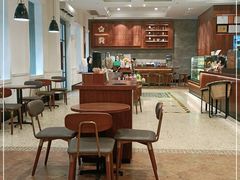 大堂-星巴克臻选(广州沙面店)