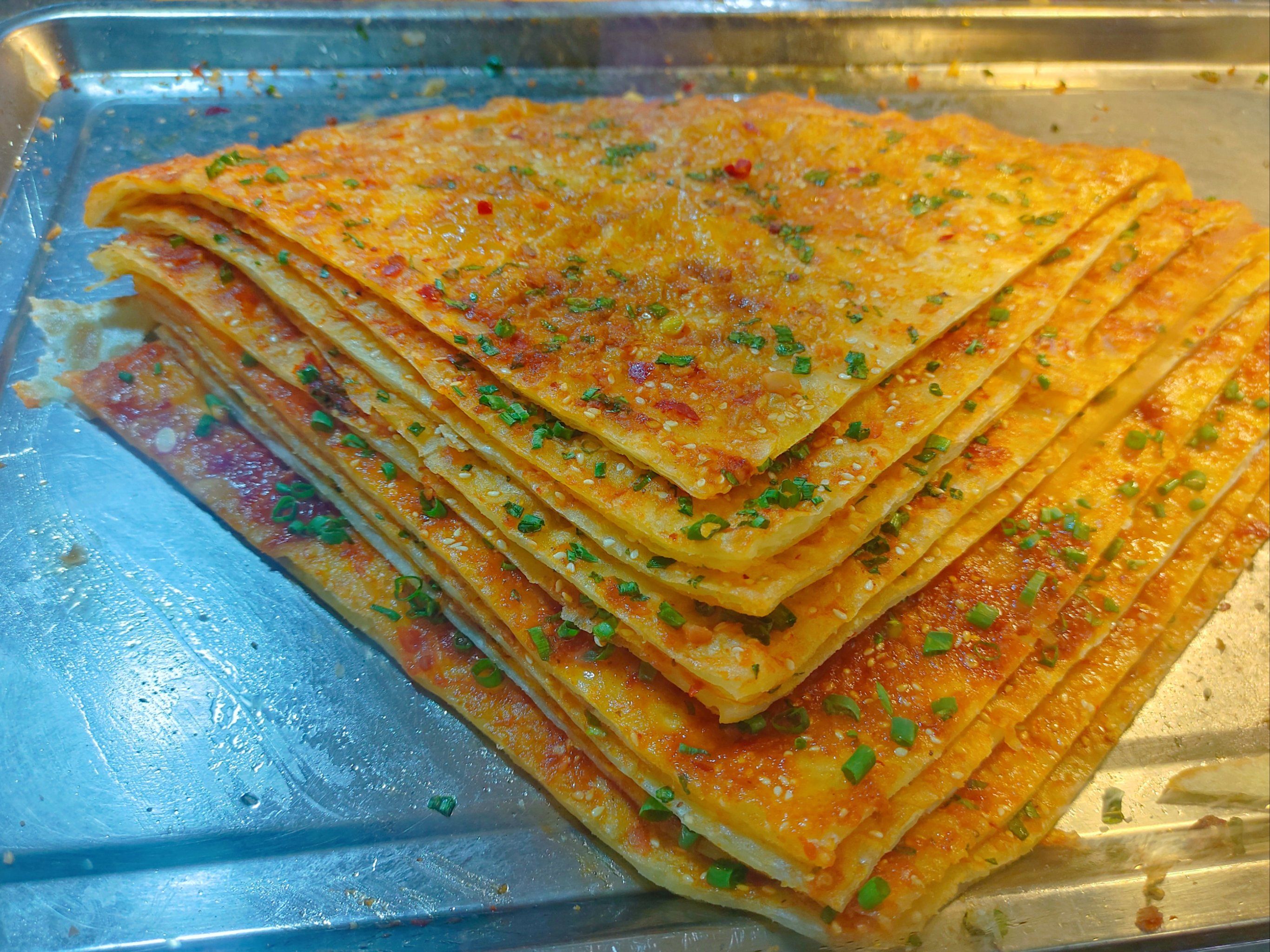 东华菜市场里我最爱的特色酱香饼