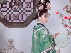 -九月鹰飞汉服摄影工作室