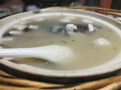 -湖庭壹品鸭王·传统北京烤鸭·别墅私房菜·庭院宵夜(江宁店)