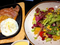 加州阳光藜麦素食沙拉-半秋山西餐厅(巴南万达广场店)