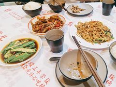 -堂瓦里·33年传统赣菜(第一街区店)