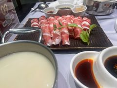 -红鼎豆捞·非遗鲍皇汤火锅(宝丰路店)