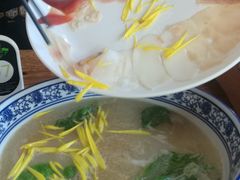-桥香园过桥米线(国贸店)