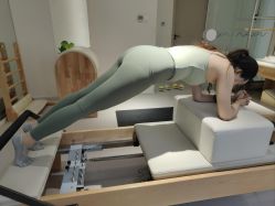 -兰瑜伽·普拉提·塑形