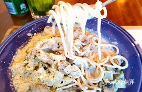 Black Truffle Chicken Pasta