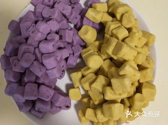 材料: 紫薯和红薯（一两个就好，不要弄太多