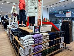 -优衣库(上海虹口龙之梦店)