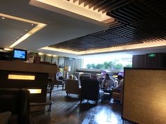 -广州中心皇冠假日酒店·汇点大堂吧