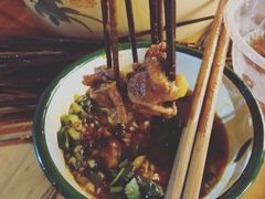 -拈签一笑黄牛肉辣卤串串