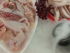 -洪氏嗨捞·广东猪肚鸡·椰子鸡火锅(西咸万象城店)