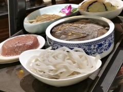 -小天鹅火锅·一线江景洪鼎旗舰店(洪崖洞店)