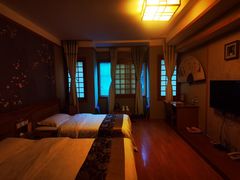 -华山御温泉度假村