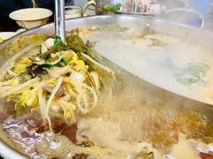 -周良天山牛杂城(天山路总店)