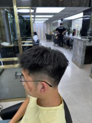 -苏奇发型·烫发染发