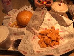 -The Habit Burger Grill 哈比特汉堡(复兴soho店)
