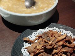 -静之湖湖畔餐厅