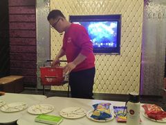 -GAGA主题量贩式KTV平价店(工大店)