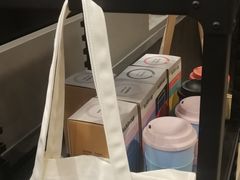 -瑞幸咖啡(杭州绿地中央店)