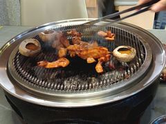 -围炉肉舍•炭烤活鳗•丹东海鲜烤肉(步行街店)