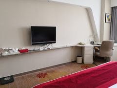 -杭州滨江宝龙城华美达酒店
