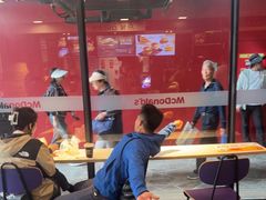 -麦当劳(国家体育场南路店)