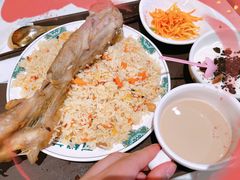 -大食代美食广场(上海中心店)