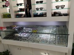 -罗创丹阳眼镜(童卫路店)
