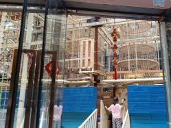 -PIPIKINGDOM皮皮王国欢乐号(欢乐海岸购物中心店)