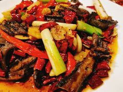 爆炒土鳝鱼-百年粉蒸牛肉