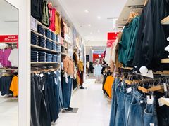 -优衣库(上海金桥国际商业广场店)