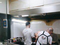 -東豫狼鲜货烧烤. 碳火烤鱼. 小龙虾(上海首店)
