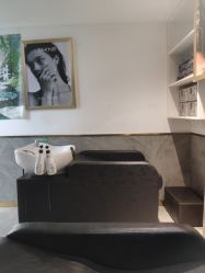 洗头区-水灵珑美容造型中心