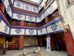 -八廓街-根敦群培纪念馆