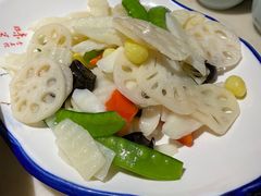 -韵秋荷(宝山龙湖天街店)