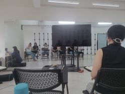 点击看大图 -OM瑜伽教练培训学院