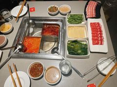 -海底捞火锅(世界城广场店)