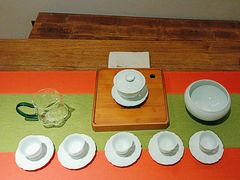 -荷风细雨·中国茶宴(碧云店)