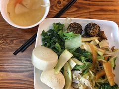 -阿育王寺素斋馆