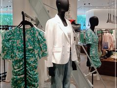 -URBAN REVIVO(上海中庚漫游城店)