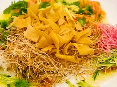 风生水起捞三文鱼-山泉公馆酒家(珠江新城店)