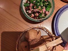 -包整·丝娃娃(一览甲秀楼风景店)