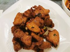 -侬佳蒸菜馆(听潮店)
