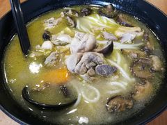 -老妈米线(港龙店)